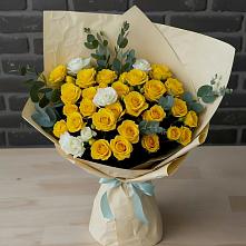 Букет цветов из:  Розы в Сафоново Смоленской области