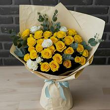 Букет цветов из:  Розы в Сафоново Смоленской области