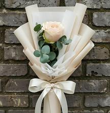 Букет цветов из:  Розы в Сафоново Смоленской области
