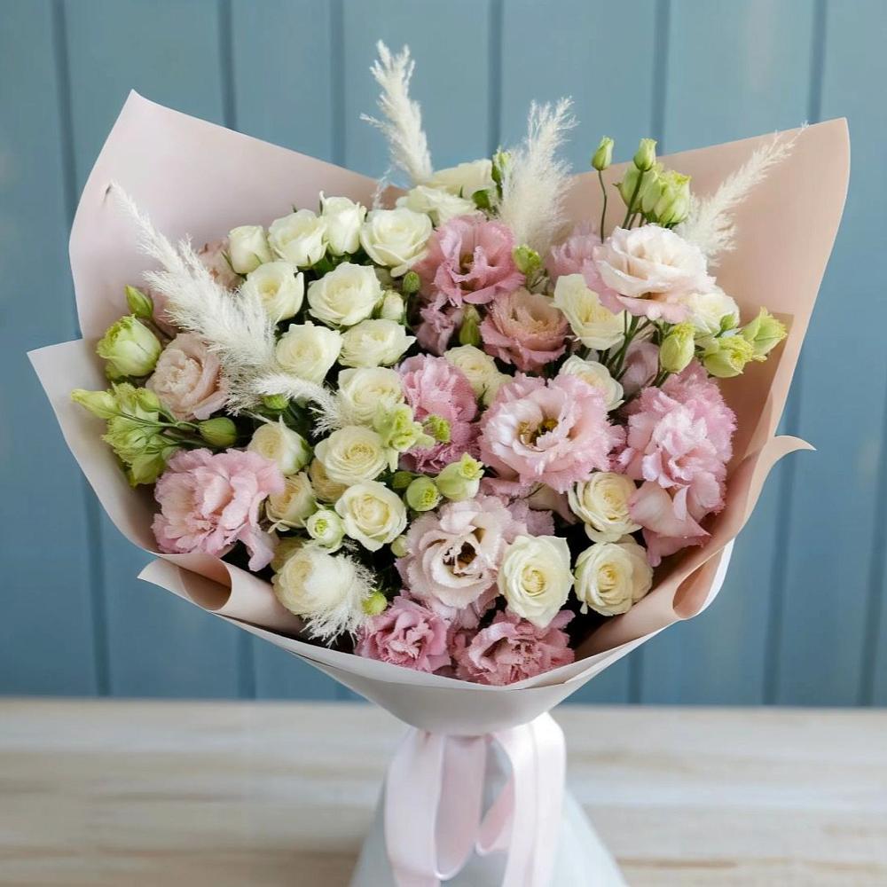 Букет цветов из: Альстромерии и Розы в Сафоново Смоленской области