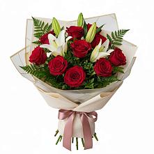 Букет цветов из:  Лилии и Розы в Сафоново Смоленской области