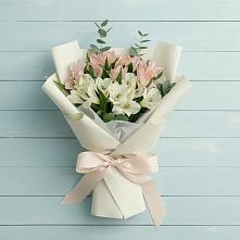 Букет цветов из:  Альстромерии в Сафоново Смоленской области