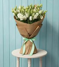 Букет цветов из:  Лизиантусы в Сафоново Смоленской области