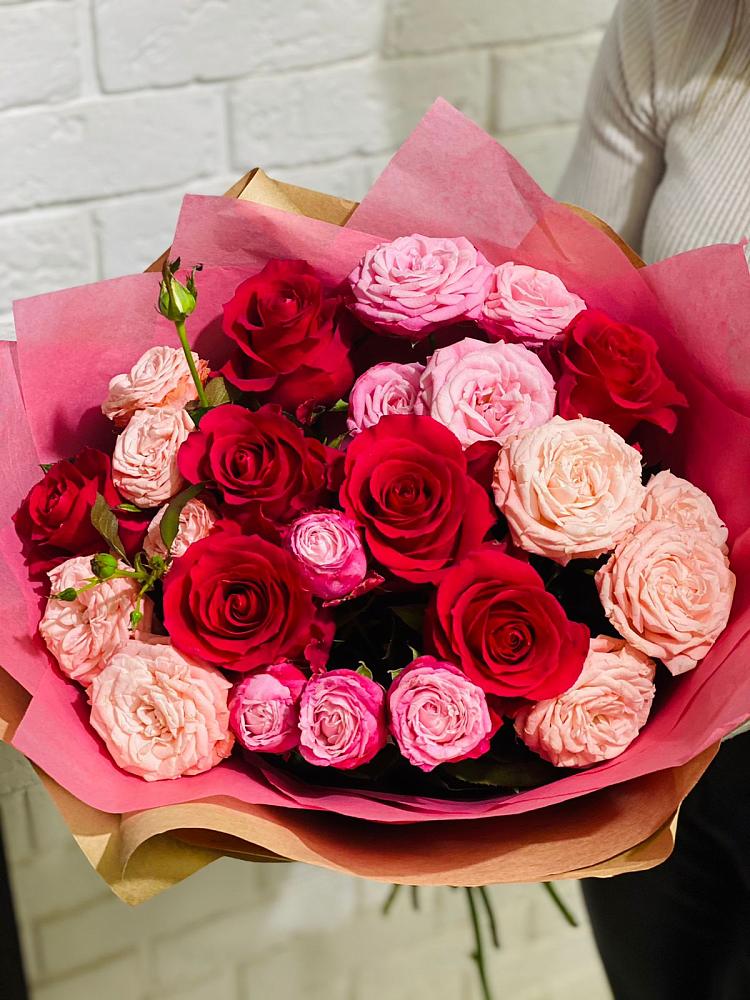 Букет цветов из: Розы в Сафоново Смоленской области