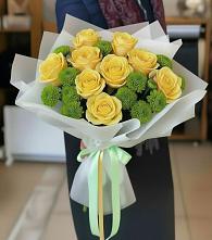 Букет цветов из:  Хризантемы и Розы в Сафоново Смоленской области