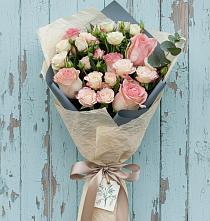 Букет цветов из:  Розы #REPLACE_PRED# Сафоново Смоленской области