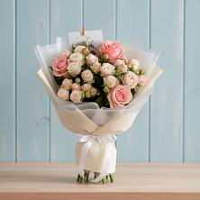Букет цветов из:  Розы в Сафоново Смоленской области
