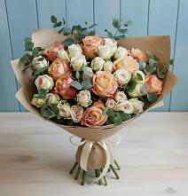 Букет цветов из:  Альстромерии и Розы в Сафоново Смоленской области