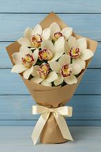 Букет цветов из:  Орхидеи и Розы в Сафоново Смоленской области