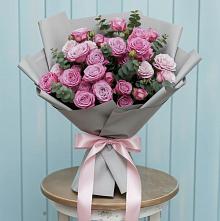Букет цветов из:  Розы в Сафоново Смоленской области